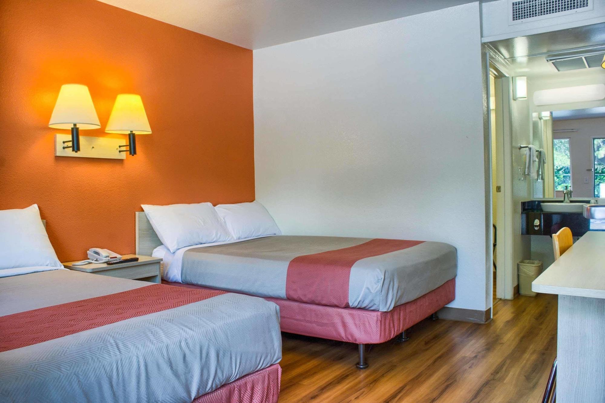 Fairfield By Marriott Issaquah Hotel Exterior photo